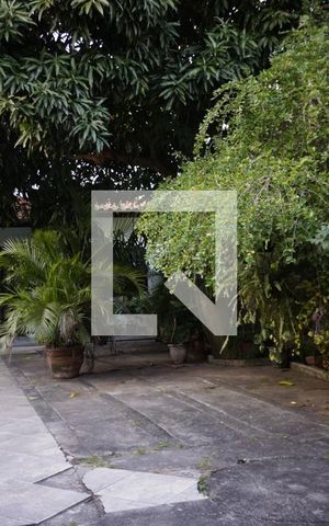 Casa à venda com 213m², 4 quartos e 3 vagasQuintal / Garagem
