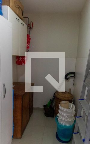 Casa à venda com 295m², 6 quartos e 2 vagasQuarto de Serviço