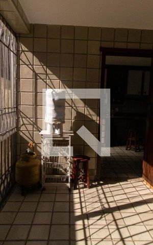 Casa à venda com 295m², 6 quartos e 2 vagasÁrea de Serviço