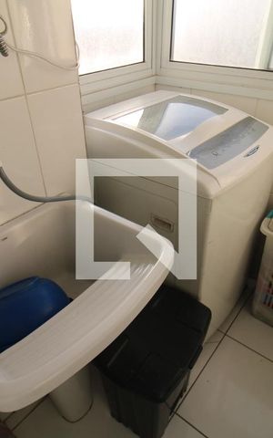 Apartamento à venda com 62m², 2 quartos e 1 vagaArea de serviço