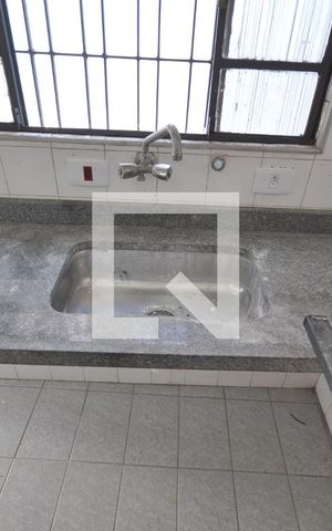 Casa para alugar com 160m², 3 quartos e 2 vagasCozinha