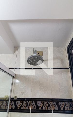 Apartamento para alugar com 180m², 4 quartos e 3 vagas Apartamento para alugar com 180m², 4 quartos e 3 vagasBanheiro da Suíte 1