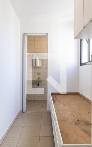 Apartamento para alugar com 180m², 4 quartos e 3 vagas Apartamento para alugar com 180m², 4 quartos e 3 vagasQuarto de Serviço