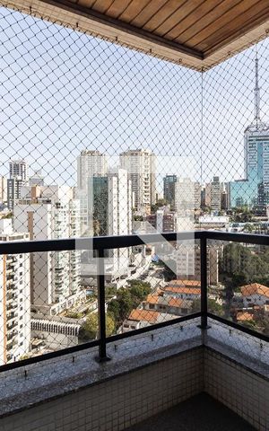 Apartamento para alugar com 180m², 4 quartos e 3 vagas Apartamento para alugar com 180m², 4 quartos e 3 vagasVaranda da Suíte 2