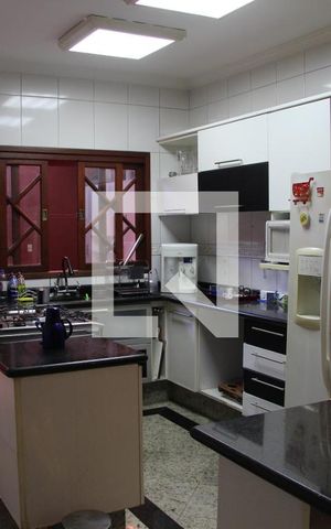 Casa para alugar com 200m², 3 quartos e 4 vagasCozinha