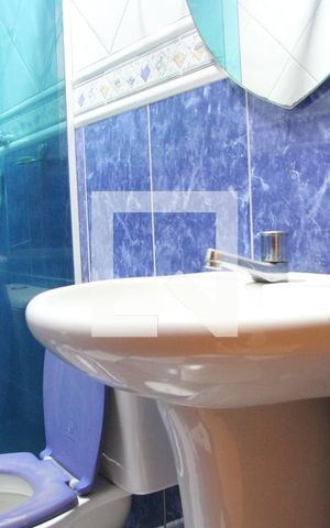 Casa para alugar com 200m², 3 quartos e 4 vagasBanheiro da Suíte 03