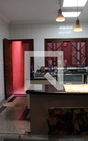 Casa para alugar com 200m², 3 quartos e 4 vagasCozinha