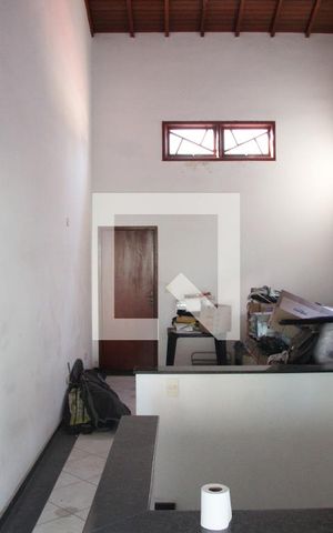 Casa para alugar com 200m², 3 quartos e 4 vagasVaranda Localizada no 2 andar