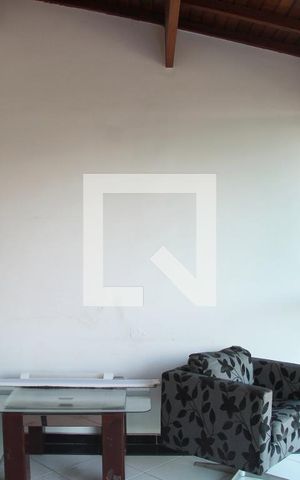 Casa para alugar com 200m², 3 quartos e 4 vagasVaranda Localizada no 2 andar
