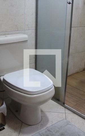 Casa para alugar com 200m², 3 quartos e 4 vagasBanheiro da Suíte 01