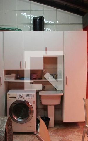 Casa para alugar com 200m², 3 quartos e 4 vagasÁrea de Serviço com churrasqueira