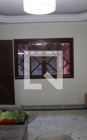Casa para alugar com 200m², 3 quartos e 4 vagasSala