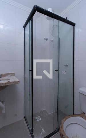 Apartamento para alugar com 45m², 2 quartos e sem vagaBanheiro da Suíte