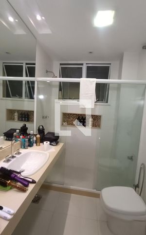 Apartamento à venda com 278m², 4 quartos e 1 vaga Apartamento à venda com 278m², 4 quartos e 1 vagaSuíte 3 banheiro