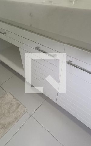 Apartamento à venda com 278m², 4 quartos e 1 vaga Apartamento à venda com 278m², 4 quartos e 1 vagaSuíte 1 banheiro