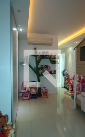 Apartamento à venda com 278m², 4 quartos e 1 vaga Apartamento à venda com 278m², 4 quartos e 1 vagaSuíte 2