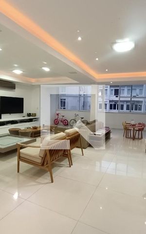 Apartamento à venda com 278m², 4 quartos e 1 vaga Apartamento à venda com 278m², 4 quartos e 1 vagaSala