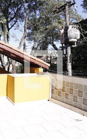 Casa para alugar com 135m², 4 quartos e 2 vagasVaranda