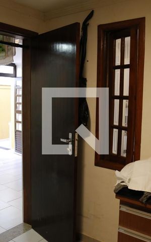 Casa para alugar com 135m², 4 quartos e 2 vagasQuarto de Serviço