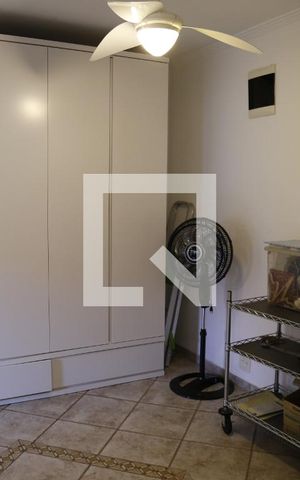 Casa para alugar com 135m², 4 quartos e 2 vagasHall