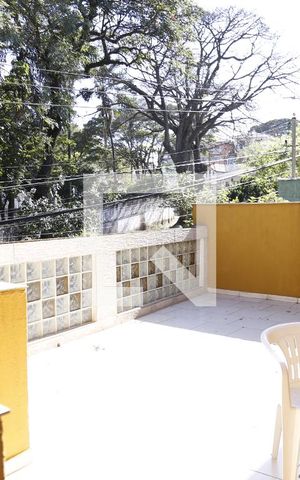 Casa para alugar com 135m², 4 quartos e 2 vagasVaranda
