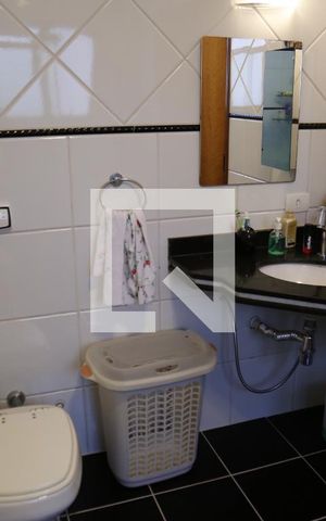 Casa para alugar com 135m², 4 quartos e 2 vagasBanheiro da Suíte 1