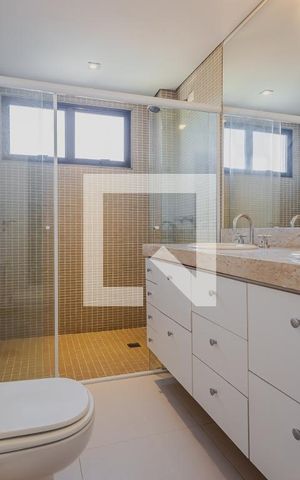 Apartamento para alugar com 130m², 2 quartos e 2 vagasBanheiro da Suíte 1