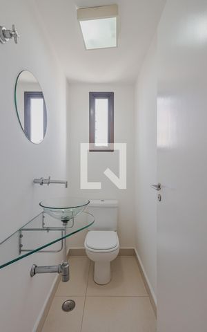 Apartamento para alugar com 130m², 2 quartos e 2 vagasLavabo