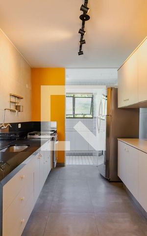 Apartamento para alugar com 130m², 2 quartos e 2 vagasCozinha