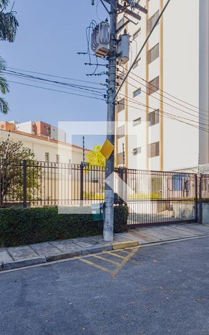 Apartamento para alugar com 130m², 2 quartos e 2 vagasFachada