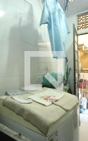 Casa à venda com 300m², 3 quartos e 1 vagaÁrea de Serviço