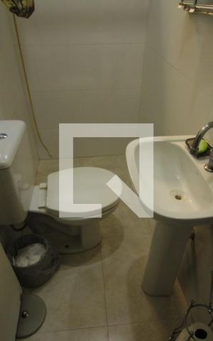 Casa à venda com 300m², 3 quartos e 1 vagaBanheiro Social 2