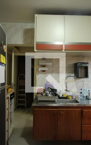 Casa à venda com 300m², 3 quartos e 1 vagaCozinha 