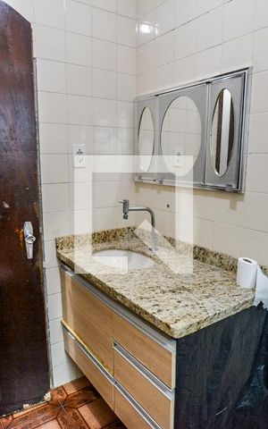Casa à venda com 209m², 3 quartos e 2 vagasBanheiro Social