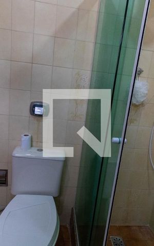 Casa à venda com 710m², 4 quartos e 4 vagas Casa à venda com 710m², 4 quartos e 4 vagasBanheiro