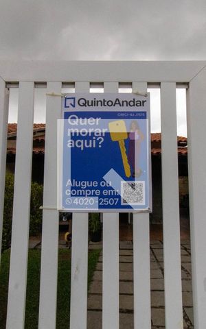 Casa à venda com 710m², 4 quartos e 4 vagas Casa à venda com 710m², 4 quartos e 4 vagasPlaca