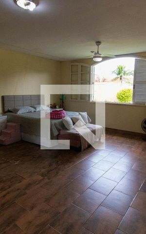 Casa à venda com 710m², 4 quartos e 4 vagas Casa à venda com 710m², 4 quartos e 4 vagasSuíte 1