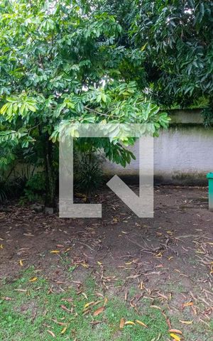 Casa à venda com 710m², 4 quartos e 4 vagas Casa à venda com 710m², 4 quartos e 4 vagasQuintal