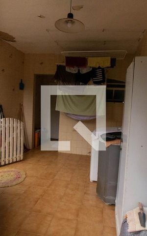 Casa à venda com 710m², 4 quartos e 4 vagas Casa à venda com 710m², 4 quartos e 4 vagasÁrea de Serviço