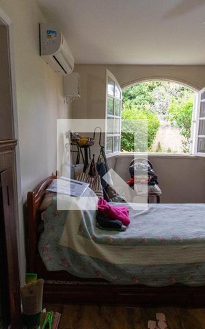 Casa à venda com 710m², 4 quartos e 4 vagas Casa à venda com 710m², 4 quartos e 4 vagasSuíte 2