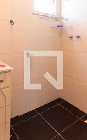 Casa de condomínio à venda com 354m², 5 quartos e 2 vagasBanheiro da Suíte 4 Andar Superior