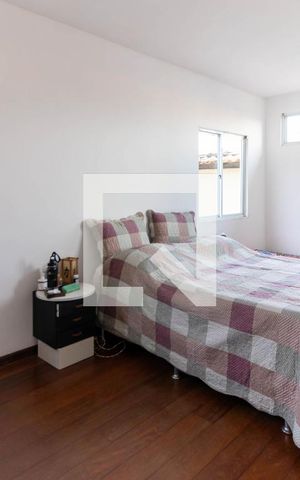 Casa de condomínio à venda com 354m², 5 quartos e 2 vagasSuíte Master Andar Superior
