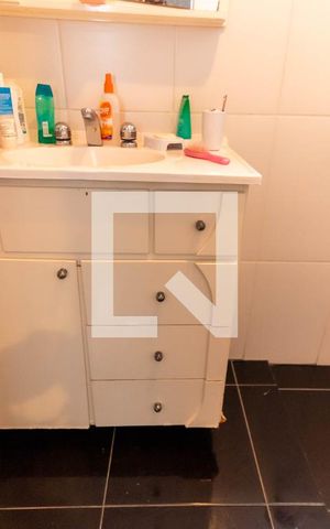 Casa de condomínio à venda com 354m², 5 quartos e 2 vagasBanheiro da Suíte 4 Andar Superior