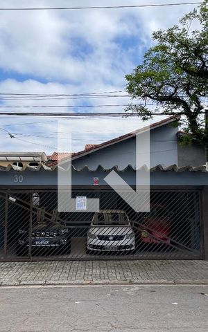 Casa para alugar com 170m², 5 quartos e 3 vagas Casa para alugar com 170m², 5 quartos e 3 vagasFachada