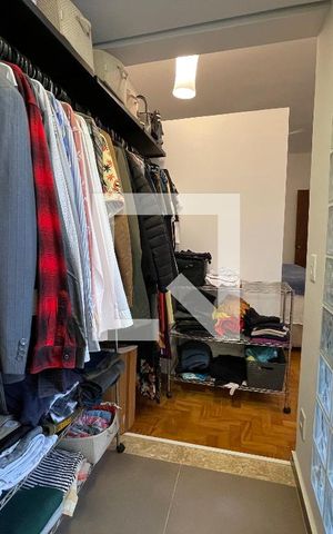 Casa para alugar com 170m², 5 quartos e 3 vagas Casa para alugar com 170m², 5 quartos e 3 vagasCloset Suite 1