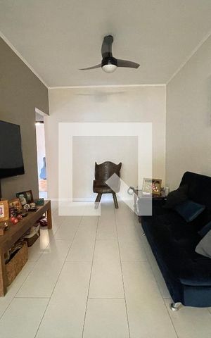 Casa para alugar com 170m², 5 quartos e 3 vagas Casa para alugar com 170m², 5 quartos e 3 vagasSala
