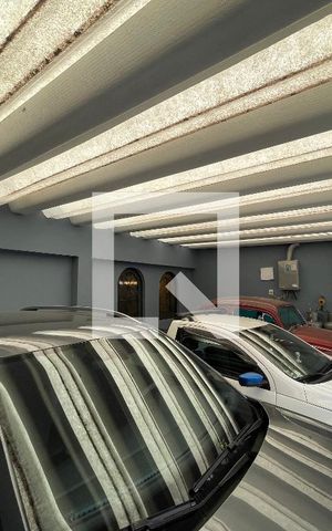 Casa para alugar com 170m², 5 quartos e 3 vagas Casa para alugar com 170m², 5 quartos e 3 vagasGaragem