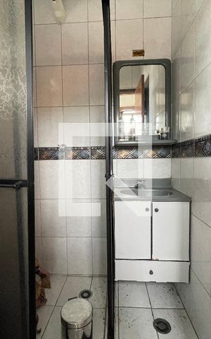 Casa para alugar com 170m², 5 quartos e 3 vagas Casa para alugar com 170m², 5 quartos e 3 vagasBanheiro quarto 4