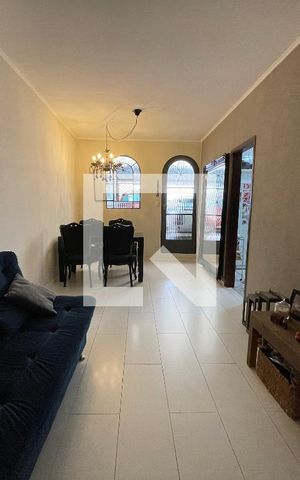 Casa para alugar com 170m², 5 quartos e 3 vagas Casa para alugar com 170m², 5 quartos e 3 vagasSala