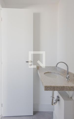Apartamento à venda com 64m², 2 quartos e 1 vaga Apartamento à venda com 64m², 2 quartos e 1 vagaLavabo